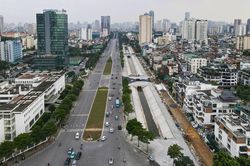 Cận cảnh tuyến đường cửa ngõ Tây Hồ Tây lột xác sau dự án chống ngập