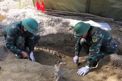 Phát hiện thêm 10 hài cốt liệt sĩ cùng nhiều di vật ở Quảng Trị