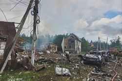 Video hiện trường triển lãm drone Ukraine tan tành khi trúng tên lửa Nga