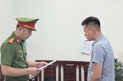 Tài xế taxi chiếm đoạt tiền của nhiều doanh nghiệp