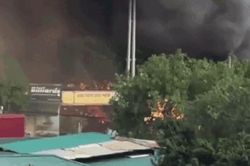 Hà Nội: Cháy lớn tại quán bia ở phường Thanh Liệt, cột khói đen cuồn cuộn bao trùm cả khu vực