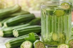 3 nhóm người nên uống nước đậu bắp để có lợi cho sức khỏe