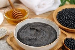 Dùng đậu đen thế nào để hỗ trợ làm đẹp da?