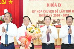 Đồng chí Lê Trí Thanh được bầu giữ chức Chủ tịch UBND thành phố Huế