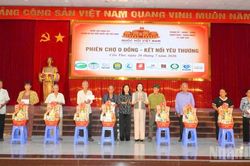 Nhóm nữ đại biểu Quốc hội Việt Nam tổ chức nhiều hoạt động văn hóa-xã hội tại Cần Thơ