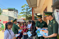 Tuyên Quang: Tuyên truyền phòng, chống mua bán người tại chợ phiên Sơn Vĩ