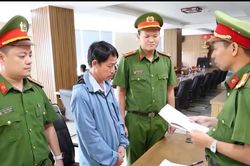 Nguyên chuyên viên Phòng Giáo dục và Đào tạo vi phạm quy định về đấu thầu bị khởi tố