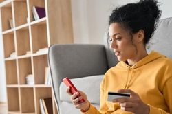 Rộ các ứng dụng giúp giải khuây cho người 'buồn là sắm'