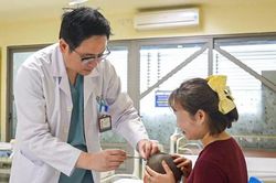 Kỹ thuật kéo giãn phức hợp giúp trẻ chỉnh dị tật sọ mặt bẩm sinh hiệu quả