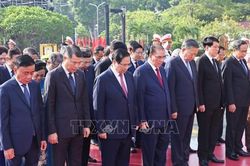 (Ảnh) Lãnh đạo Đảng, Nhà nước dâng hương tưởng niệm các Anh hùng liệt sĩ