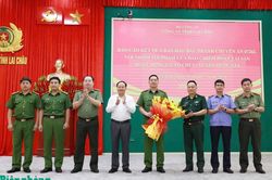 Phối hợp triệt phá đường dây lừa đảo xuyên quốc gia, bắt giữ 40 đối tượng tại Lào