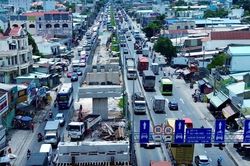 Tăng tốc thi công nút giao gần 400 tỷ đồng giữa 'điểm nóng' kẹt xe ở cửa ngõ TPHCM