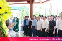 Bộ trưởng Bộ Y tế Đào Hồng Lan tri ân các anh hùng liệt sĩ tại Ngã ba Đồng Lộc