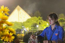 Nhiều tỉnh, thành thắp nến tri ân anh hùng liệt sỹ