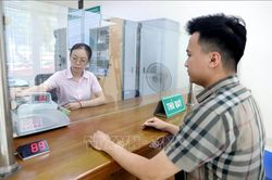 Trao 'cần câu', tạo sinh kế mở thêm cơ hội thoát nghèo cho người dân