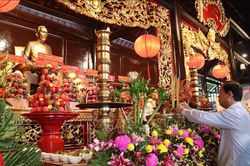 Tri ân các Anh hùng liệt sĩ và đồng bào yêu nước tại Côn Đảo