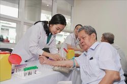 Khám bệnh, tri ân người có công và gia đình chính sách tại Thành phố Hồ Chí Minh