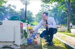 Tri ân các Anh hùng liệt sĩ ngành Giao bưu - Thông tin