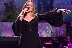 Adele cân nhắc hát opera