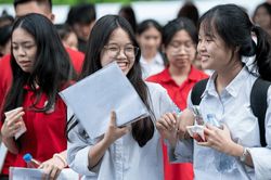 Tranh luận về kỳ thi tốt nghiệp THPT: Vì sao Bộ GD-ĐT vẫn muốn duy trì?