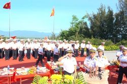 Xúc động lễ dâng hương tưởng niệm các Anh hùng liệt sĩ Gạc Ma