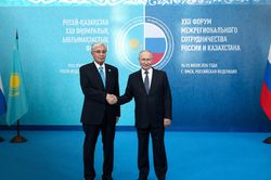 Nga - Kazakhstan thúc đẩy hợp tác chiến lược