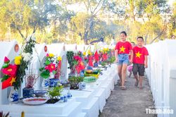 Tháng bảy ở Nghĩa trang Liệt sĩ Hàm Rồng: Nơi lòng biết ơn lắng lại