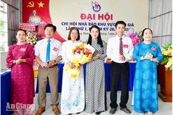 Kiện toàn nhân sự Chi hội Nhà báo khu vực Rạch Giá