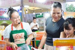 Phường Hòa Xuân khai mạc chợ phiên 'Làng trong phố'