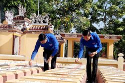 Ngày 'Chiến sĩ tình nguyện uống nước nhớ nguồn' tri ân các anh hùng liệt sĩ và người có công cách mạng