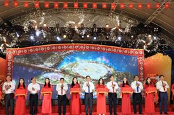 Lâm Đồng long trọng khánh thành Quảng trường Trung tâm Gia Nghĩa và Khu liên hợp Bảo tàng - Thư viện - Công viên