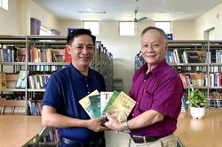 Học và viết là hành trình sống