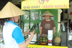 Đẩy mạnh thanh toán không dùng tiền mặt