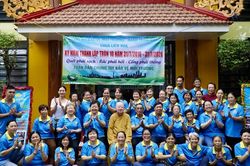 Câu lạc bộ Hành Trình Xanh chùa Liên Hoa kỷ niệm 10 năm thành lập, trao học bổng trước thềm năm học mới