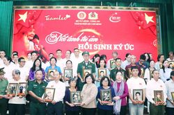 Những bức di ảnh nối lại cuộc đoàn viên