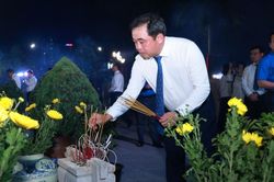 Trang trọng lễ thắp nến tri ân, tưởng niệm các Anh hùng liệt sĩ tại Hà Nội