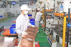 H&agrave; Nội triển khai kịch bản tăng trưởng 13,44% 6 th&aacute;ng cuối năm