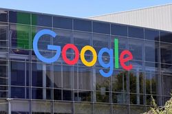 Google bứt tốc nhờ AI: Gemini tiến sát 1 tỷ người dùng, Cloud tăng trưởng 82%