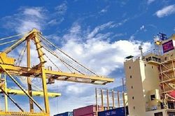 Từ ngày 5/9, cấm nhập khẩu hàng hóa được sản xuất bằng lao động cưỡng bức