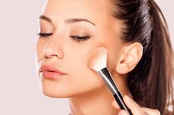 5 lỗi trang điểm khiến bạn già hơn cả chục tuổi, nhiều chị em vẫn mắc mỗi ngày
