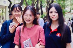 Bộ Giáo dục và Đào tạo: Tiếp tục duy trì kỳ thi tốt nghiệp THPT là phù hợp