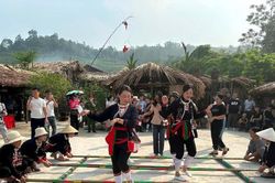 Đánh thức những 'bản du lịch' giữa lòng Thủ đô