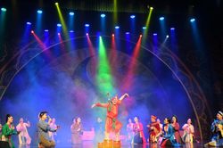 Kiến tạo thương hiệu nghệ thuật 'made in H&agrave; Nội'