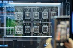 Chiến lược mới của Trung Quốc trong cuộc đua chip với Mỹ
