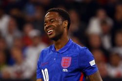 Raheem Sterling vướng rắc rối pháp lý
