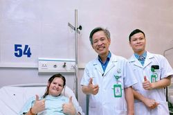 Chờ 4 năm chưa được phẫu thuật, người phụ nữ New Zealand đến Việt Nam thay khớp háng