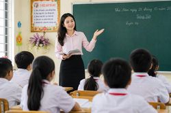 Bỏ chế độ tập sự với viên chức: Giáo viên mới sẽ được hỗ trợ ra sao?