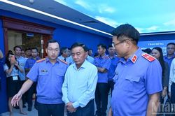 [Ảnh] Thường trực Ban B&iacute; thư Trần Cẩm T&uacute; chủ tr&igrave; l&agrave;m việc với Ban Thường vụ Đảng ủy Viện Kiểm s&aacute;t nh&acirc;n d&acirc;n tối cao