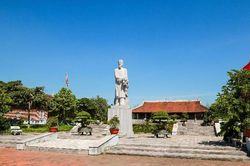 Triển l&atilde;m t&ocirc;n vinh di sản Danh nh&acirc;n văn h&oacute;a L&ecirc; Qu&yacute; Đ&ocirc;n