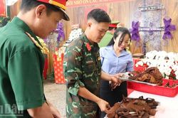 Đồng Nai: Xúc động trước những di vật của liệt sĩ khi cất bốc tại khu vực xã Minh Đức